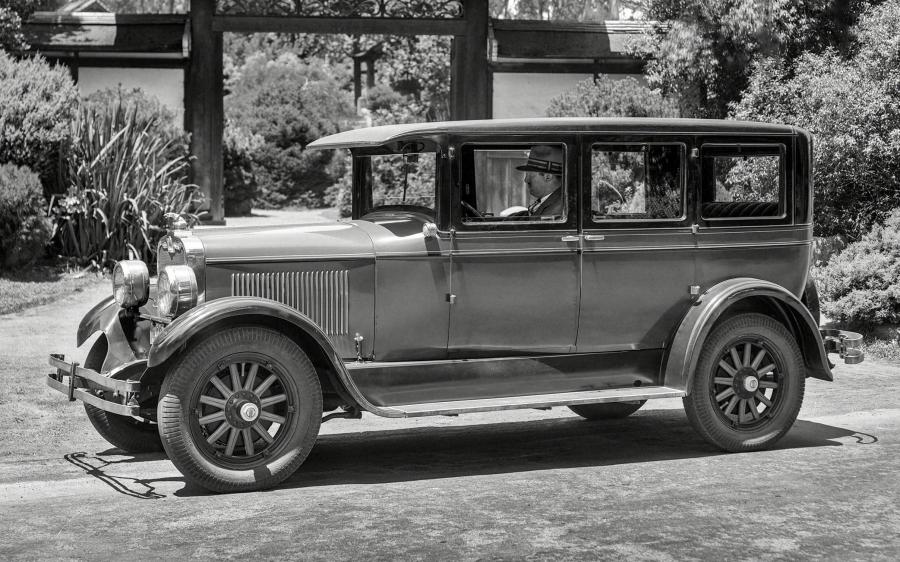 Peerless Model 6-90 Sedan '1927